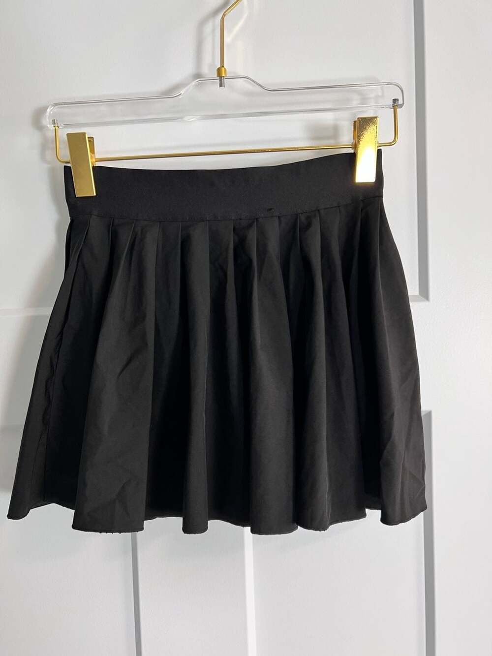 Forever 21 Black High-Waisted Pleated Mini Skort